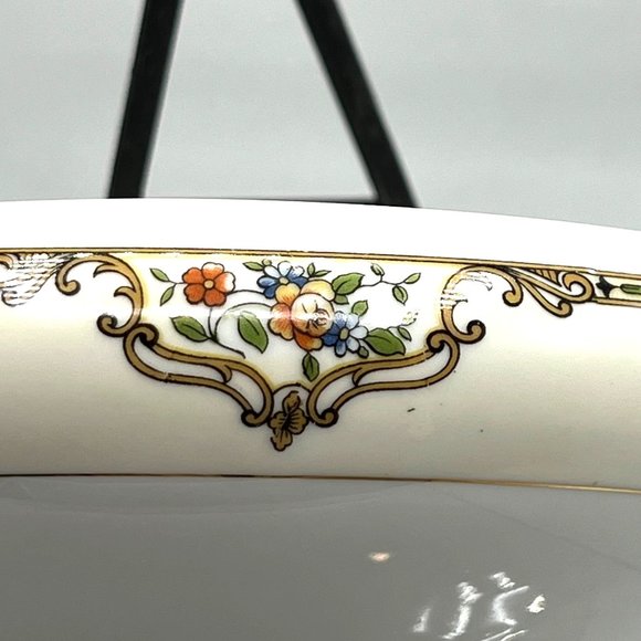 Noritake Chelsea Pattern 71432 Serving Bowl Roses Flowers Leaves Gold Details Ge - Picture 4 of 8
